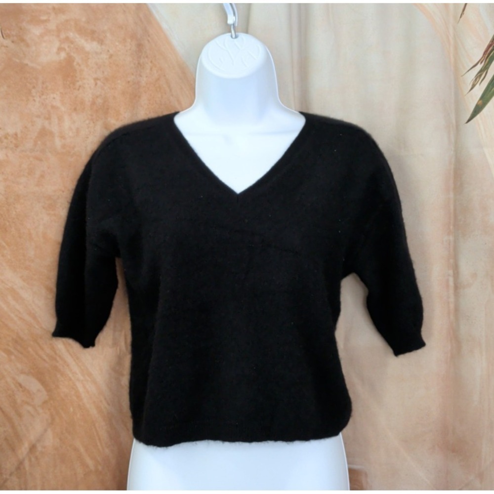 House Of Harlow Short Sleeve Cashmere Sweater in Black